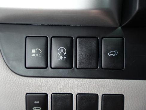 Used 2017 Toyota Highlander XLE AWD/4WD image 51
