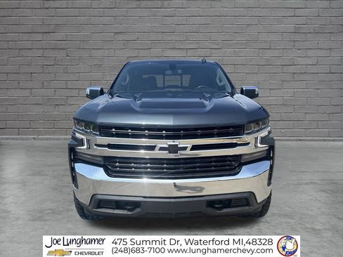 Used 2021 Chevrolet Silverado 1500 LT w/ Convenience Package II AWD/4WD image 9