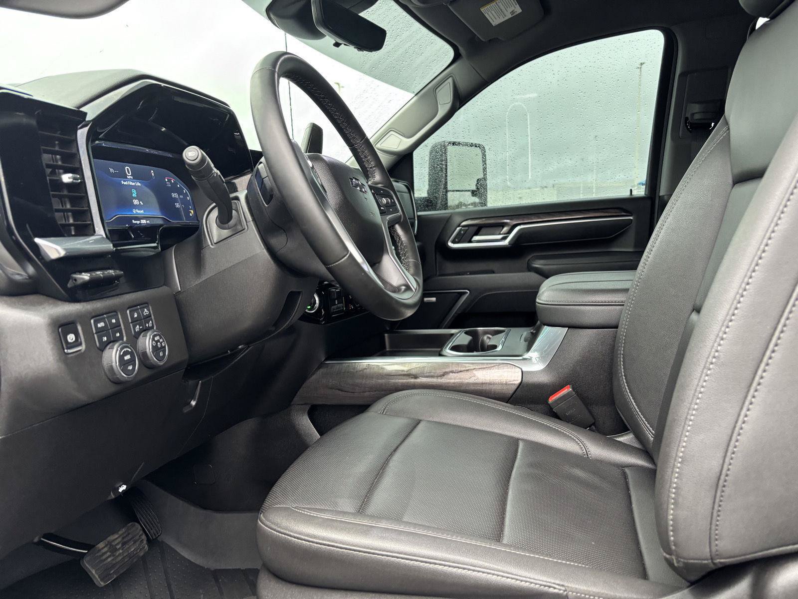Used 2025 Chevrolet Silverado 2500 LTZ w/ Trail Boss Package AWD/4WD image 15
