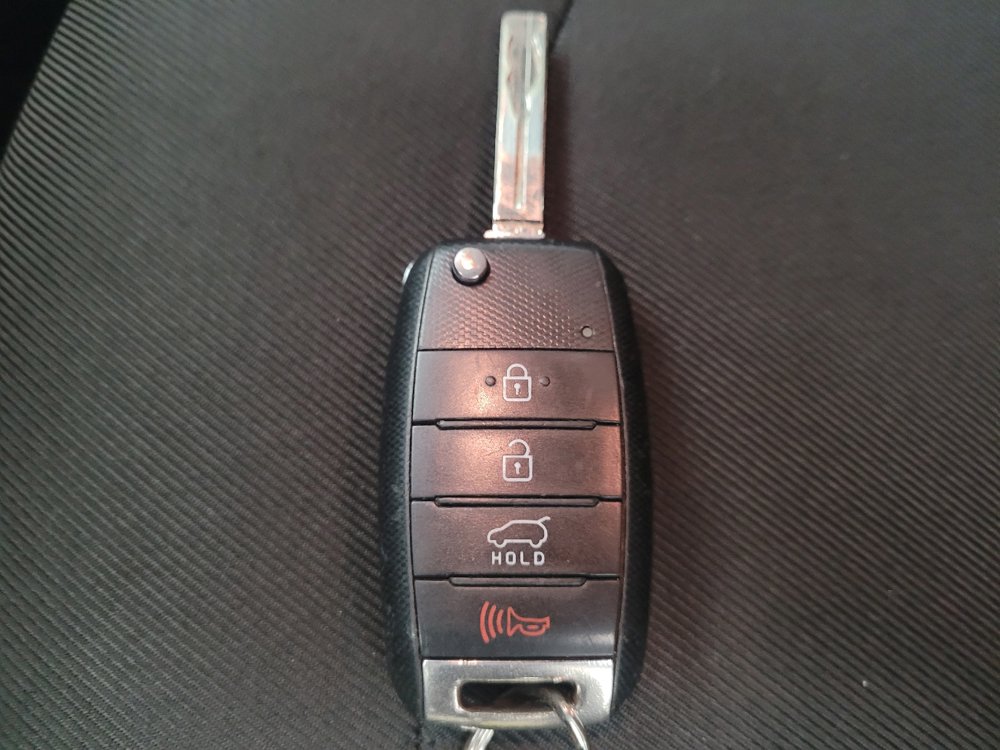 Used 2016 Kia Soul + w/ Eco Package FWD image 32