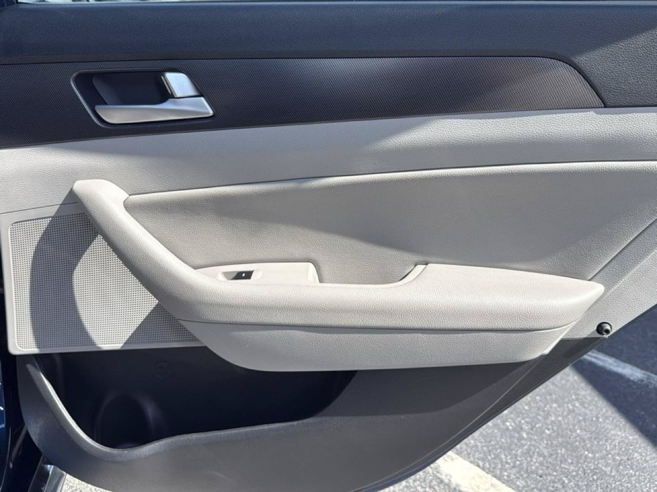 Used 2017 Hyundai Sonata Sport w/ Value Edition Package 02 FWD image 19