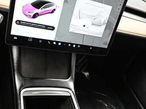 Used 2021 Tesla Model 3 Standard Range Plus image 14