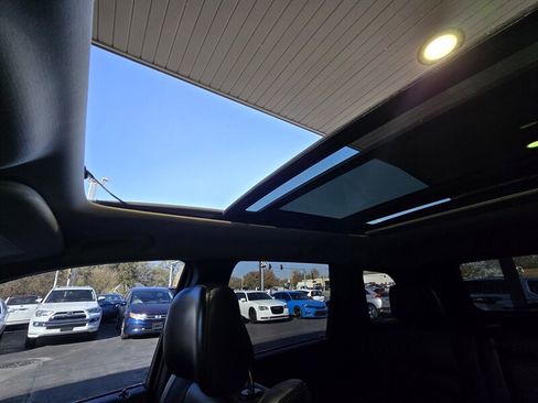 Used 2012 Jeep Grand Cherokee Limited image 24