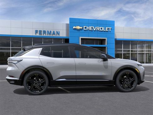 New 2026 Chevrolet Equinox EV RS image 6