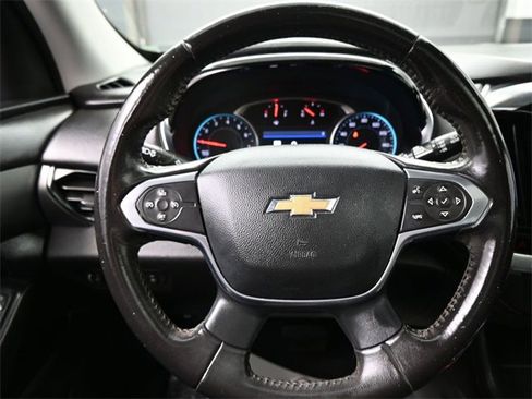 Used 2020 Chevrolet Traverse LT w/ LT Premium Package image 8