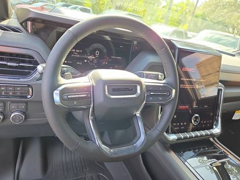 New 2026 GMC Yukon XL Denali w/ LPO, Floor Liner Package image 18