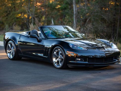Used 2010 Chevrolet Corvette Grand Sport w/ Preferred Equipment Group image 20