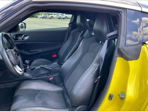 Used 2024 Nissan Z Performance w/ Floor Mat Package RWD image 16