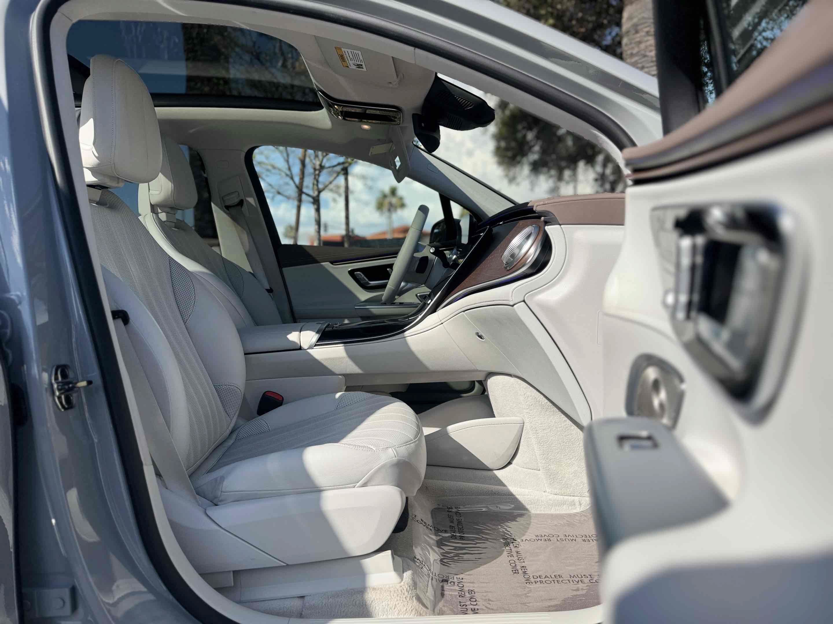 Used 2023 Mercedes-Benz EQE 500 4MATIC SUV image 29