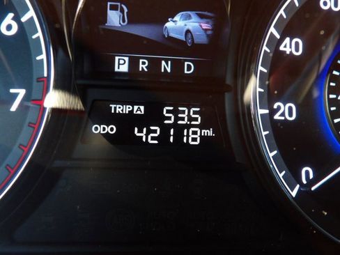 Used 2012 Hyundai Equus Signature image 18