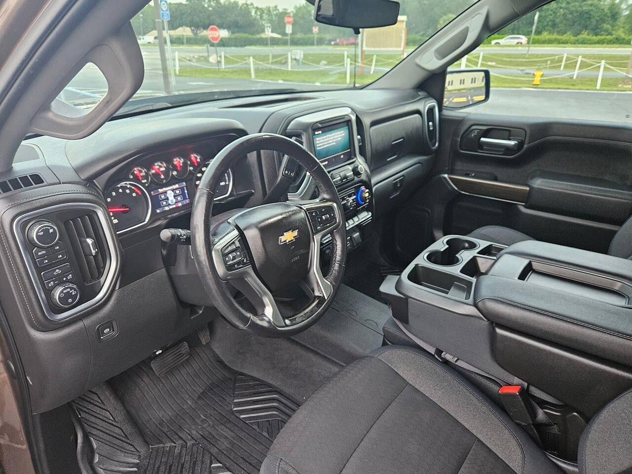 Used 2019 Chevrolet Silverado 1500 LT w/ All-Star Edition AWD/4WD image 2