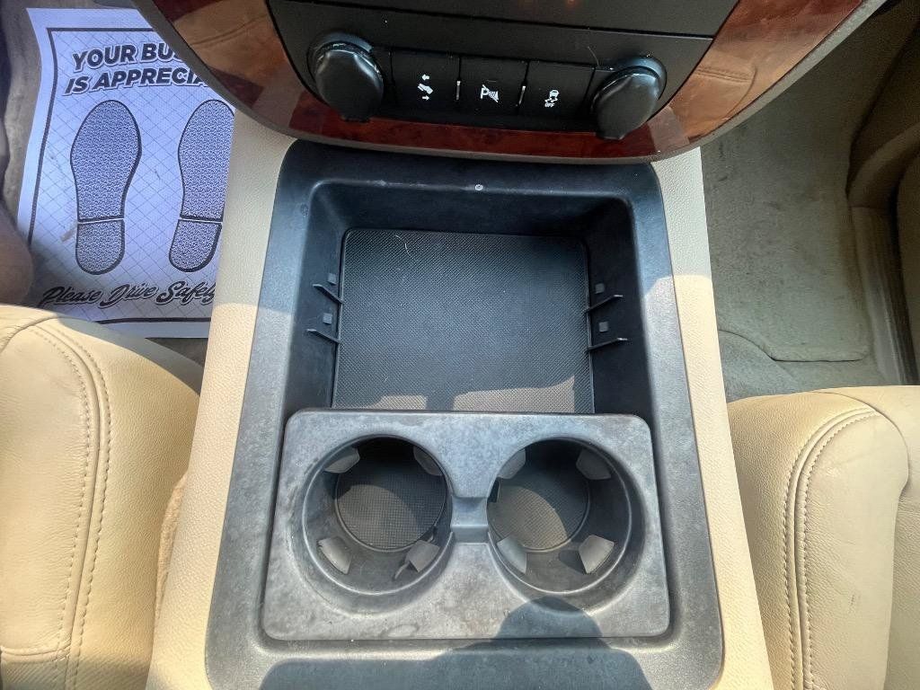 Used 2013 Chevrolet Avalanche LT w/ Texas Edition RWD image 4