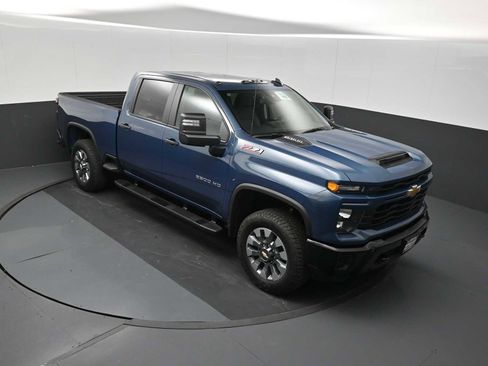 New 2026 Chevrolet Silverado 2500 Custom w/ Custom Value Package AWD/4WD image 14