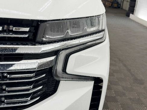 Used 2024 Chevrolet Suburban Premier image 10