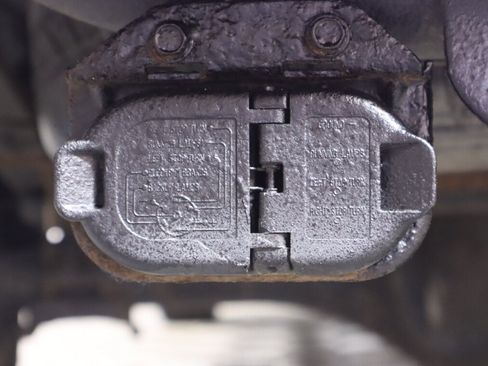 Used 2013 Toyota Tundra Limited AWD/4WD image 40