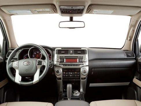 Used 2013 Toyota 4Runner SR5 w/ Convenience Pkg AWD/4WD image 7