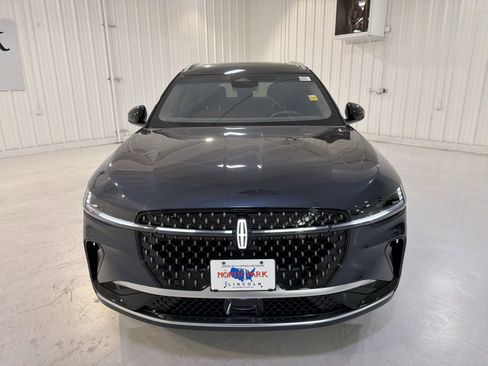 Used 2024 Lincoln Nautilus Black Label image 32