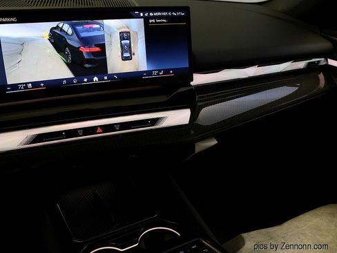 New 2026 BMW i5 eDrive40 w/ M Sport Package AWD/4WD image 24