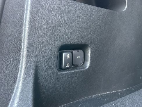 Used 2023 Ford Edge SEL w/ Sport Appearance Package image 51