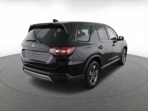 Used 2025 Honda Pilot EX-L image 7
