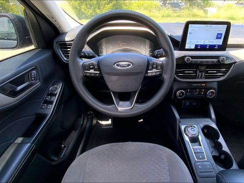 Used 2022 Ford Escape SE FWD image 5