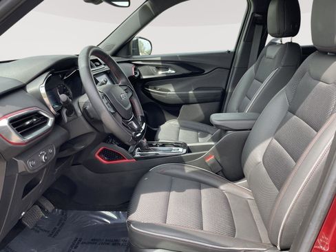 Used 2022 Chevrolet TrailBlazer RS w/ Technology Package image 18