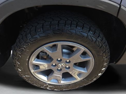 Used 2025 Honda Passport TrailSport image 20