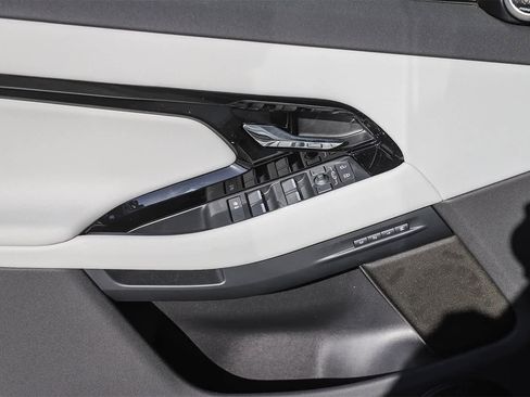 New 2026 Land Rover Range Rover Evoque S image 19