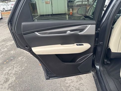 Certified 2023 Cadillac XT5 Sportv w/ Technology Package image 27