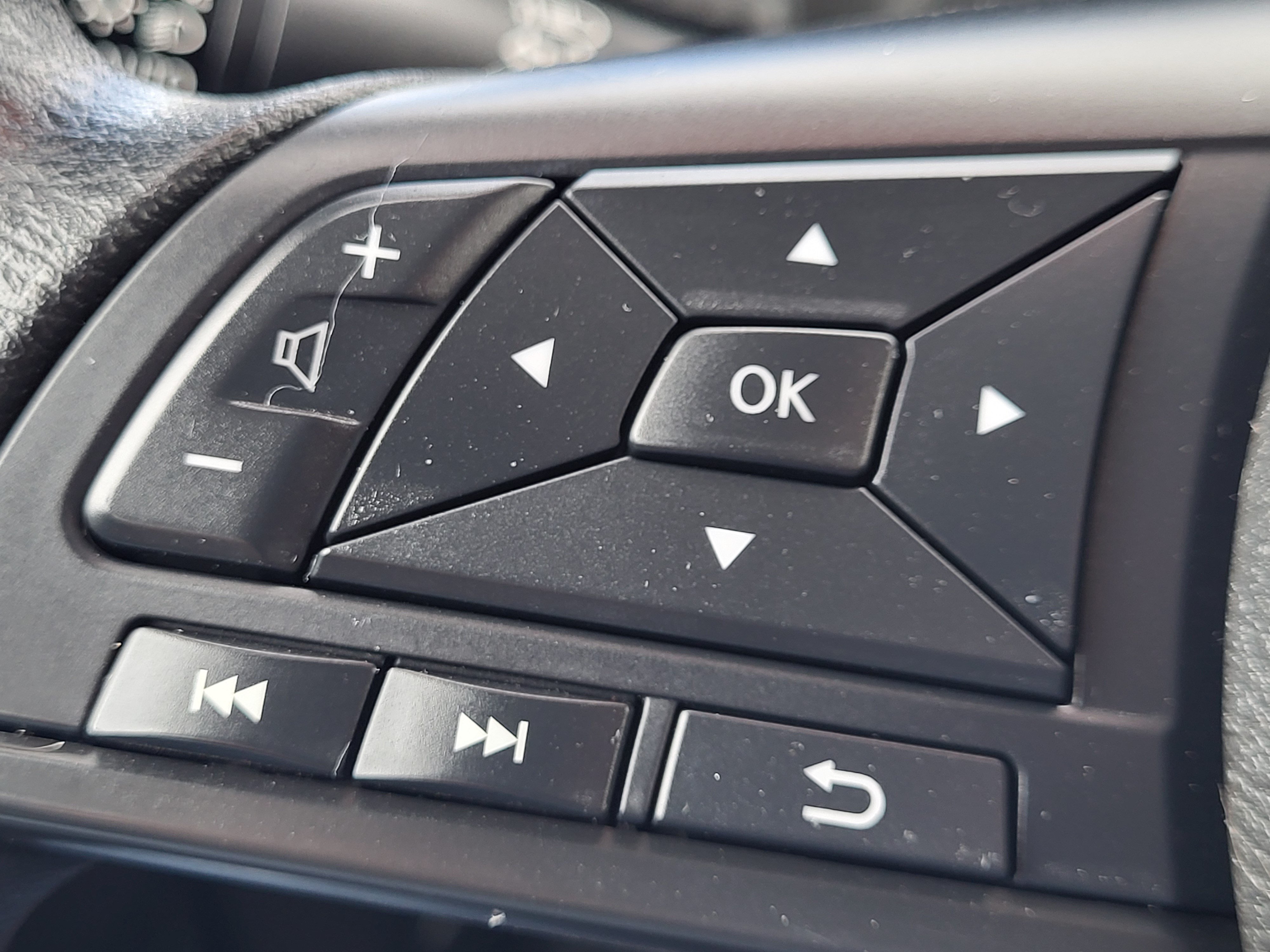 Certified 2025 Nissan Sentra S FWD image 29