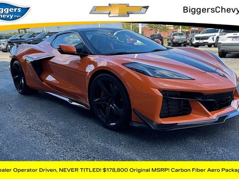 Used 2024 Chevrolet Corvette Z06 image 1