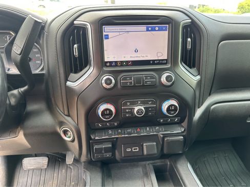 Used 2019 GMC Sierra 1500 AT4 w/ AT4 Preferred Package AWD/4WD image 12