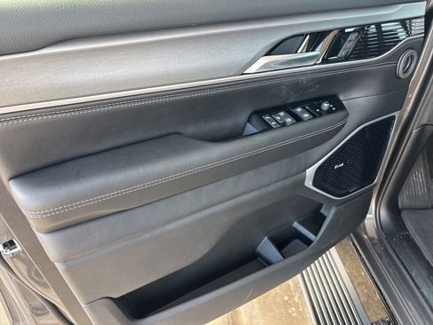 New 2026 Jeep Grand Wagoneer Limited image 10