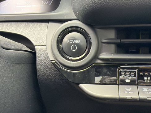 Used 2023 Toyota Crown AWD/4WD image 16