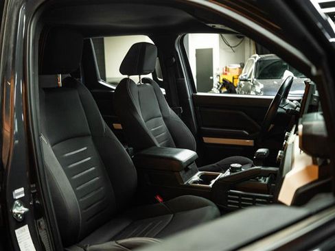 Used 2024 Toyota Tacoma TRD Off-Road image 13