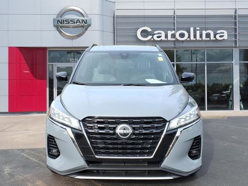 Used 2024 Nissan Kicks SR w/ SR Premium Package image 2