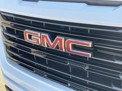 Used 2025 GMC Sierra 1500 Elevation AWD/4WD image 30