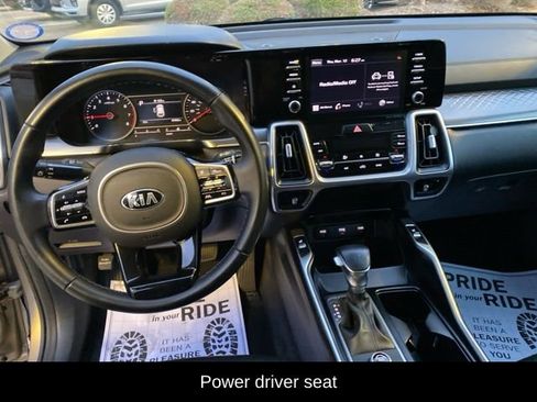Used 2021 Kia Sorento S image 8