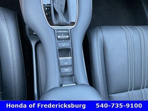 Used 2027 Honda HR-V EX-L image 30