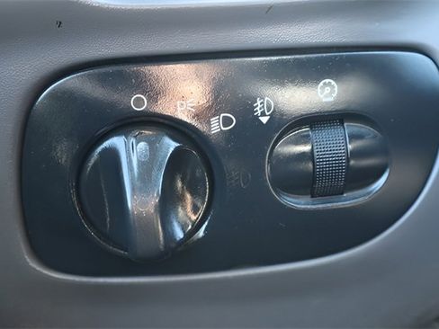 Used 2002 Ford F150 4x4 Regular Cab image 8