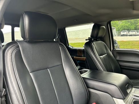 Used 2018 Ford F150 Lariat image 13