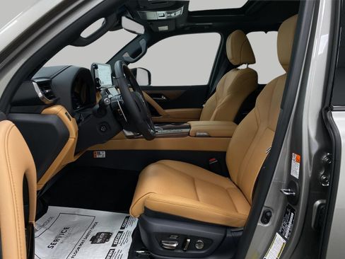 New 2026 Lexus LX 700h Luxury AWD/4WD image 32