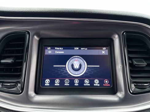 Used 2021 Dodge Challenger SXT RWD image 4