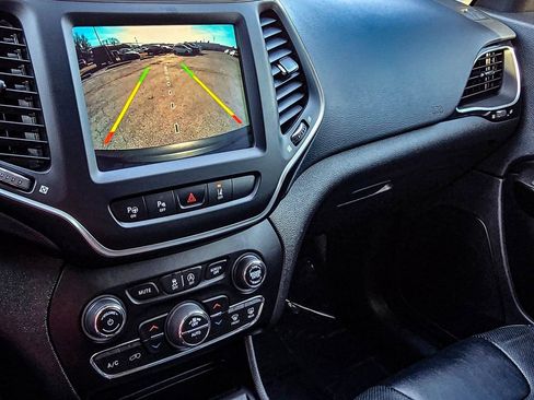 Used 2023 Jeep Cherokee Altitude Lux image 21