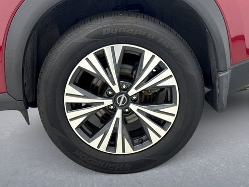 Used 2023 Nissan Rogue SV AWD/4WD image 24