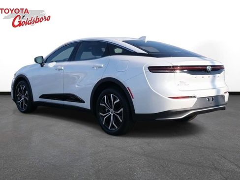 Used 2026 Toyota Crown XLE image 8