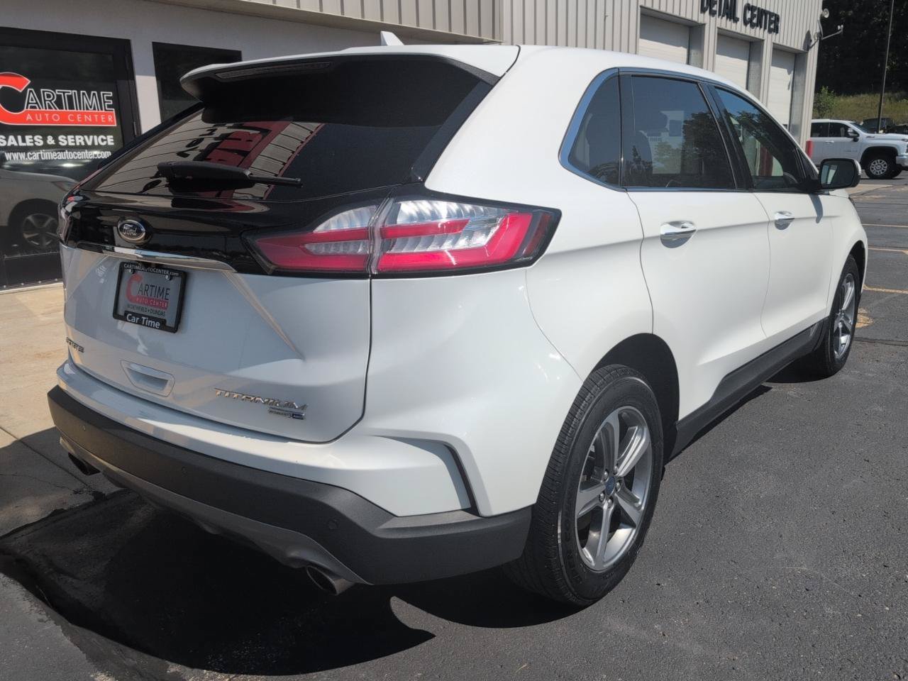 Used 2020 Ford Edge Titanium w/ Cargo Accessory Package AWD/4WD image 8