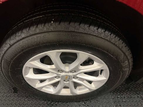 Used 2021 Chevrolet Equinox LT image 13