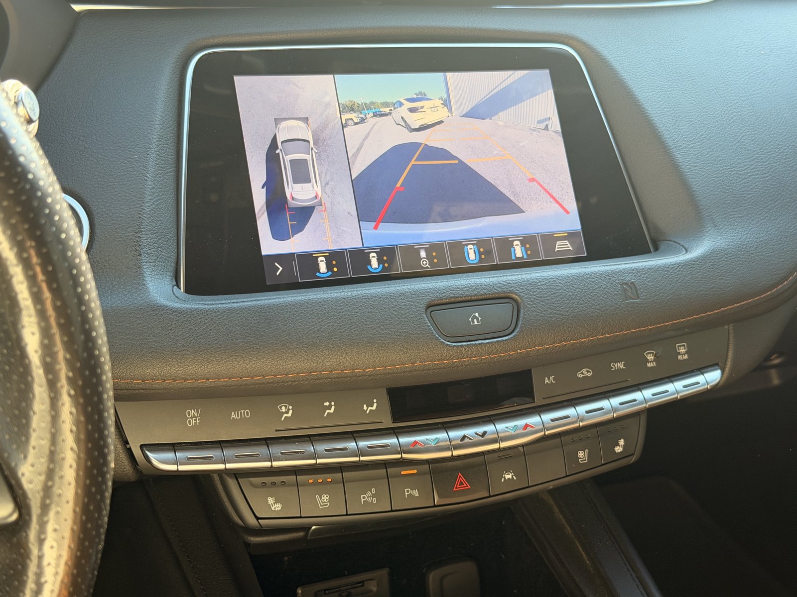Used 2019 Cadillac XT4 Sport AWD/4WD image 25