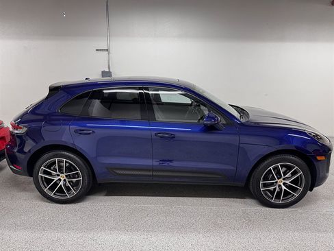 Used 2025 Porsche Macan w/ Premium Package Plus AWD/4WD image 10